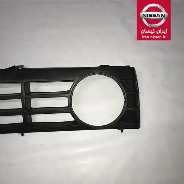 جلو پنجره گرد پاترول